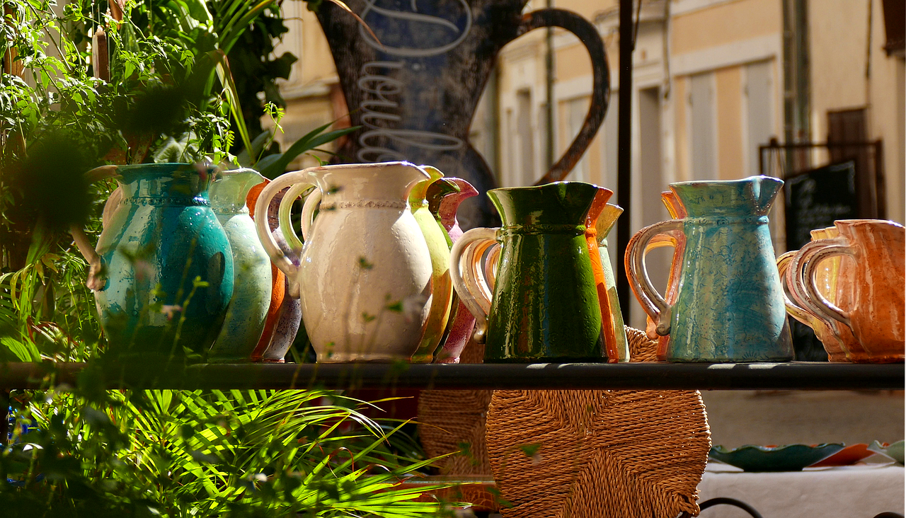 How to recycle and reuse old ceramics?